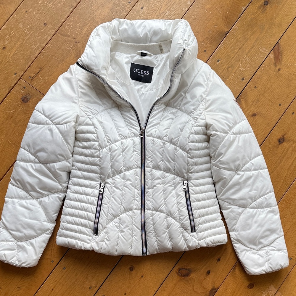 GUESS womens white Quilted Puffer Jacket